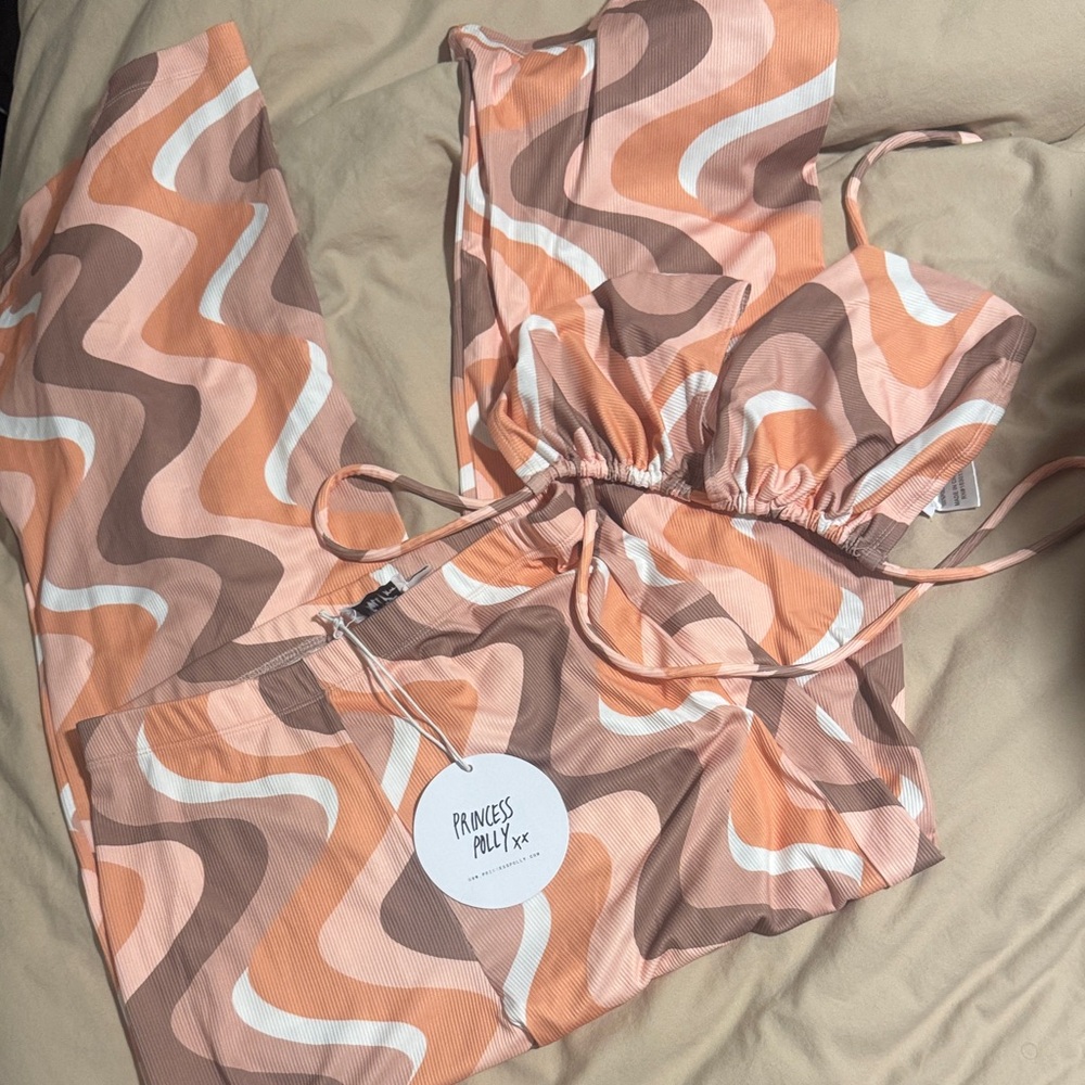 Princess Polly Peach and Brown Wave Dress
